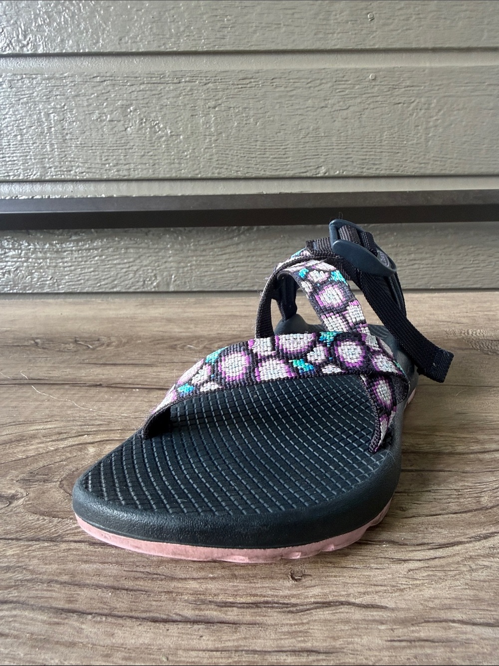 CHACO Women’s sandals size W 7